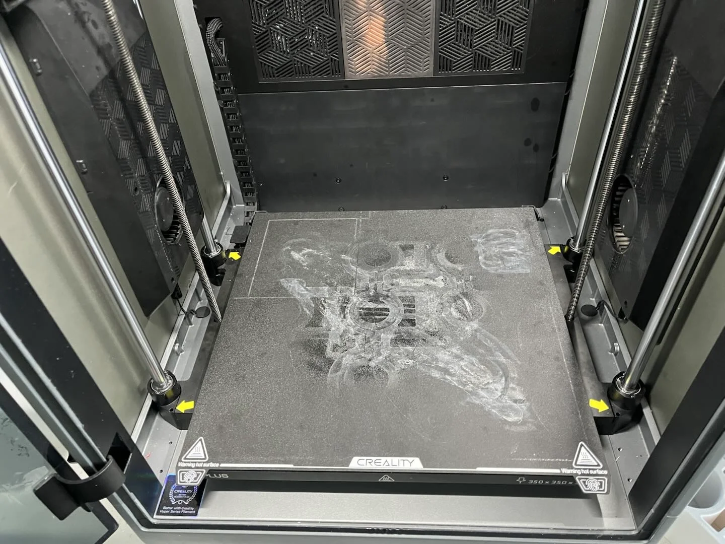 Z-axis hot bed platform to the bottom