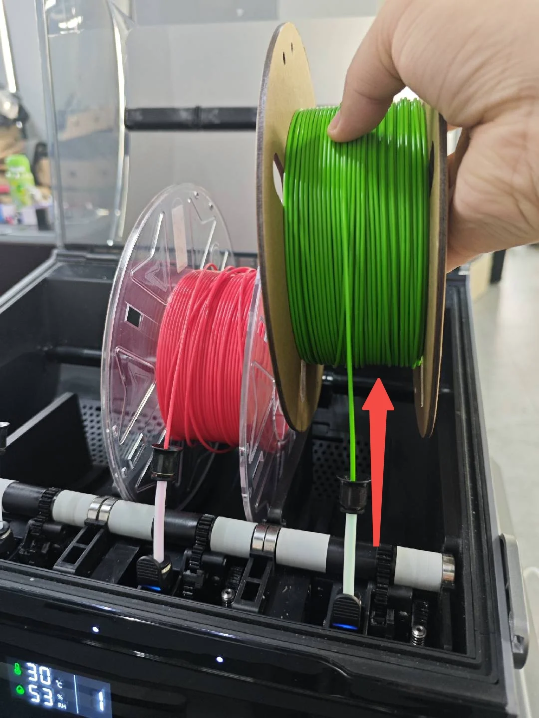 pull out the old filament from the CFS